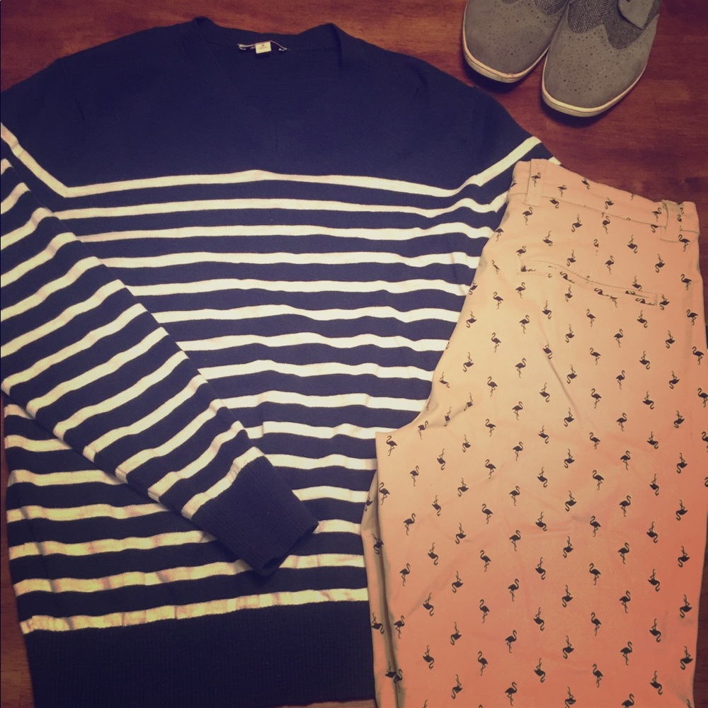 Gap sweater